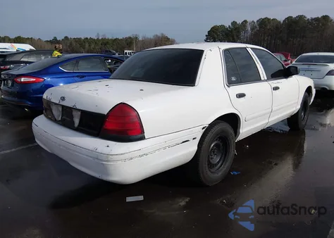 2001 Ford Crown Victoria Police Interceptor z USA, uszkodzony, nr VIN 2FAFP71WX1X107924